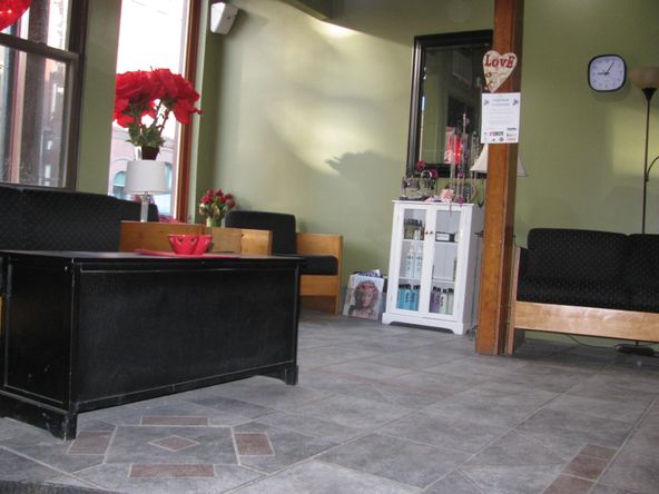 94 Main St, Auburn, ME 04210